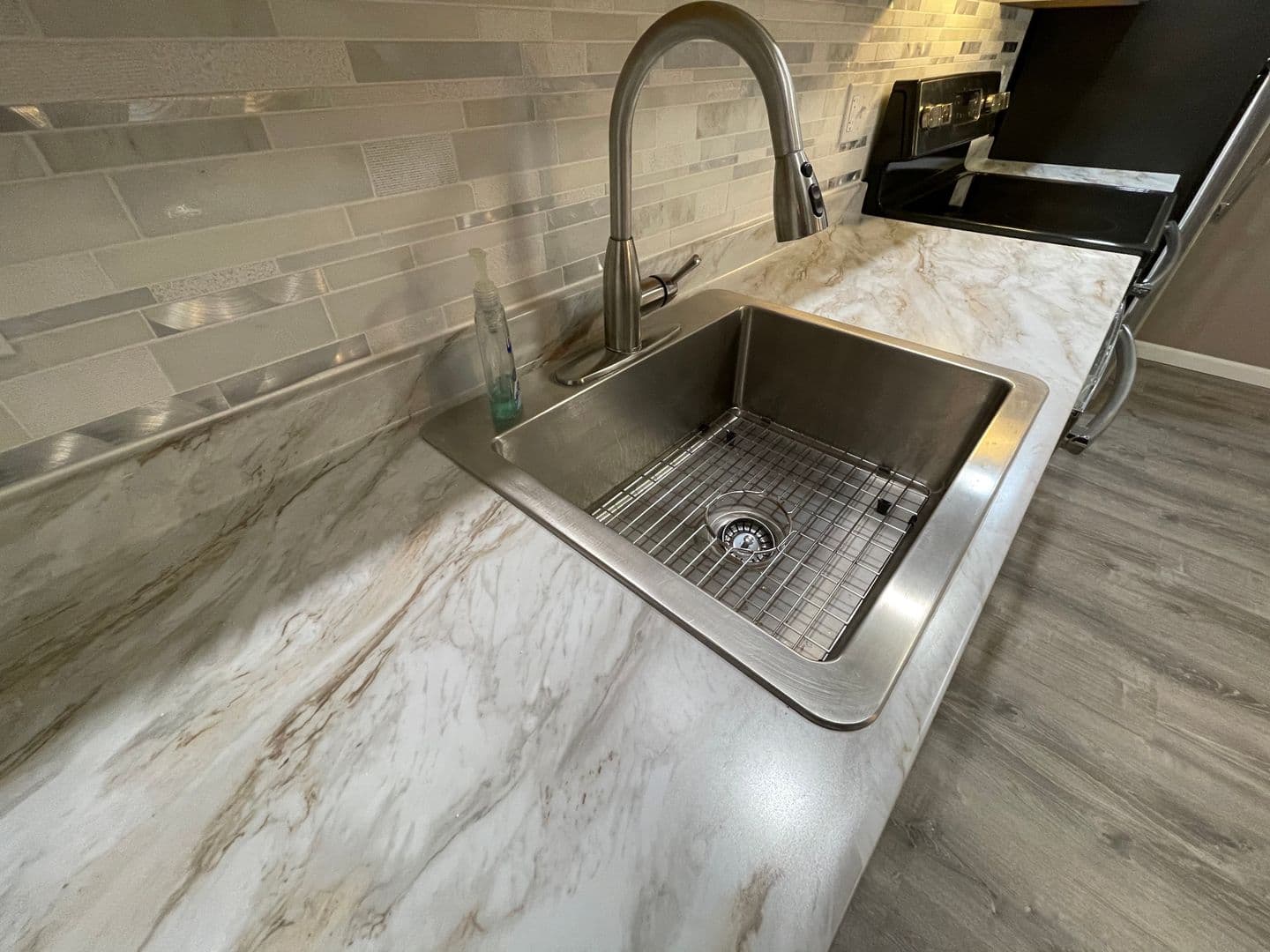 Gardner Apartment: 14 Marquette St