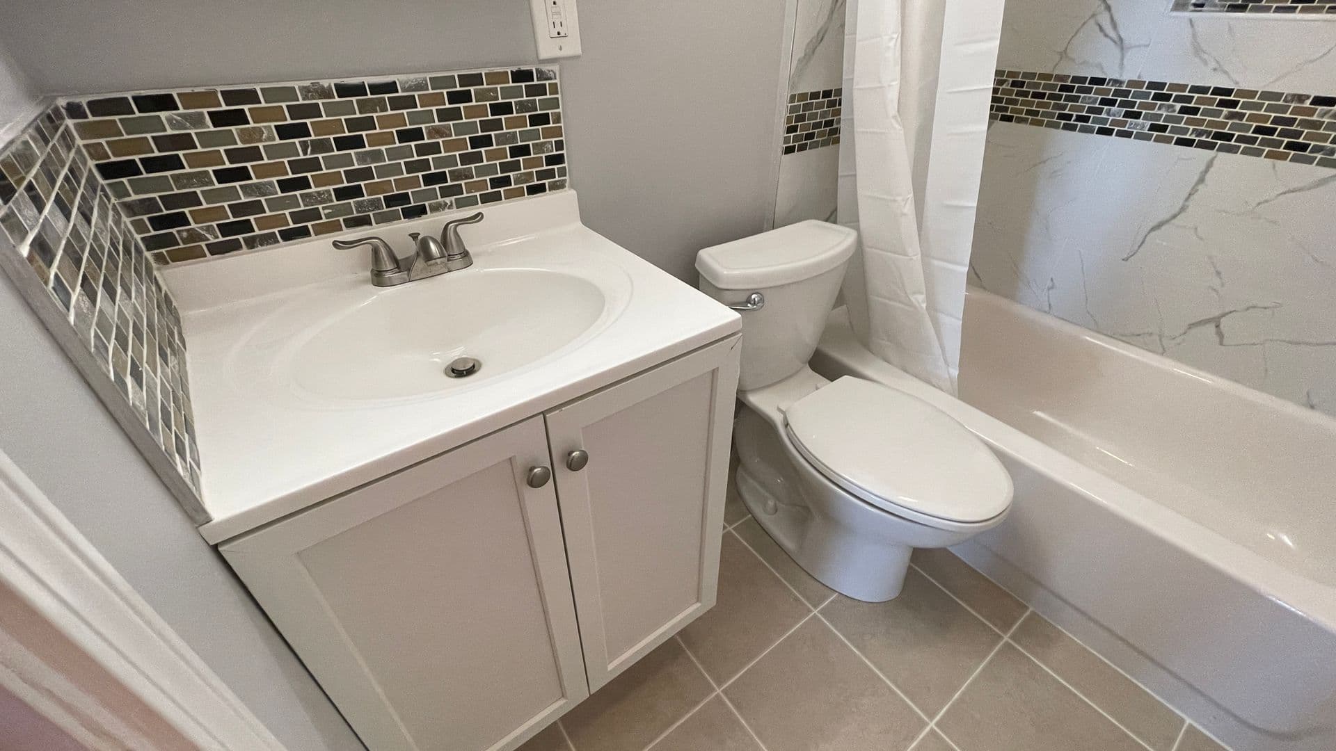 Gardner Apartment: 316 Parker Street