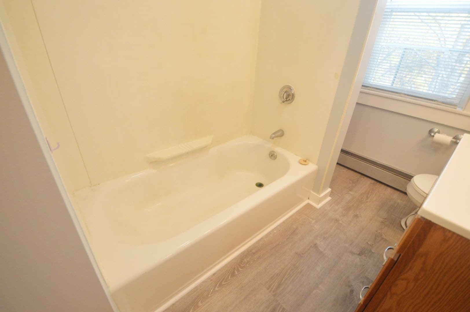 Fitchburg Apartment: 38 Cascade Street
