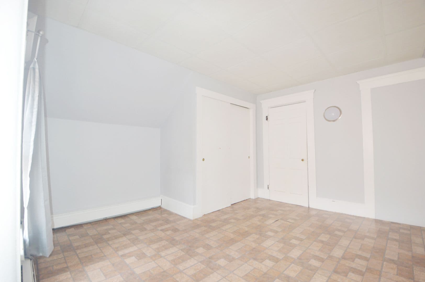Gardner Apartment: 17 - 19 Walnut Street