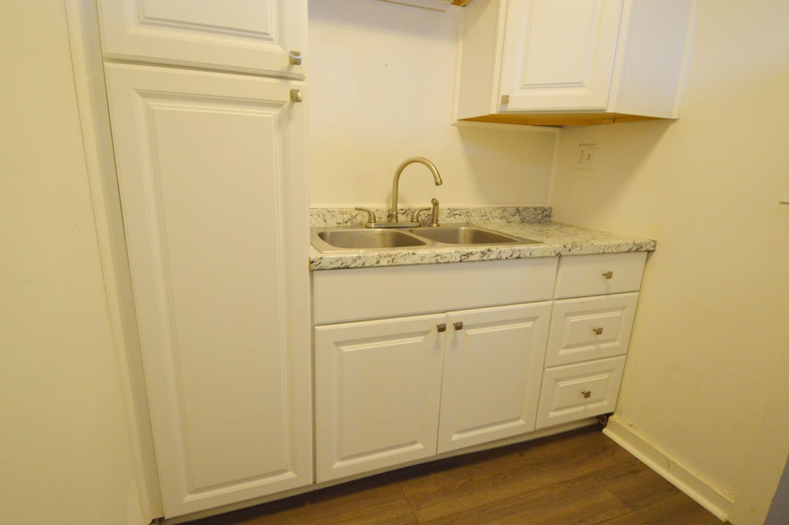Gardner Apartment: 191 Main Street
