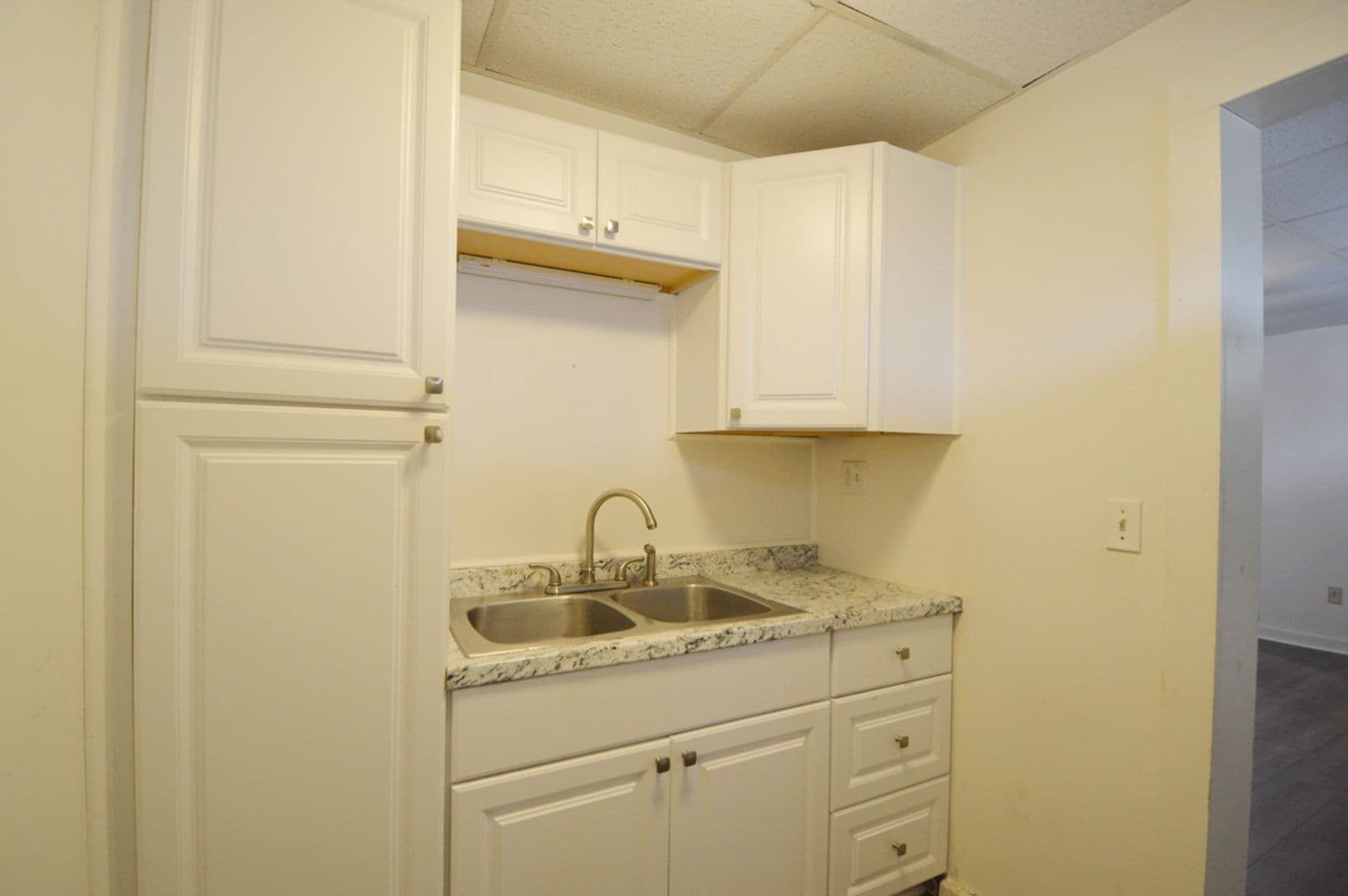 Gardner Apartment: 191 Main Street