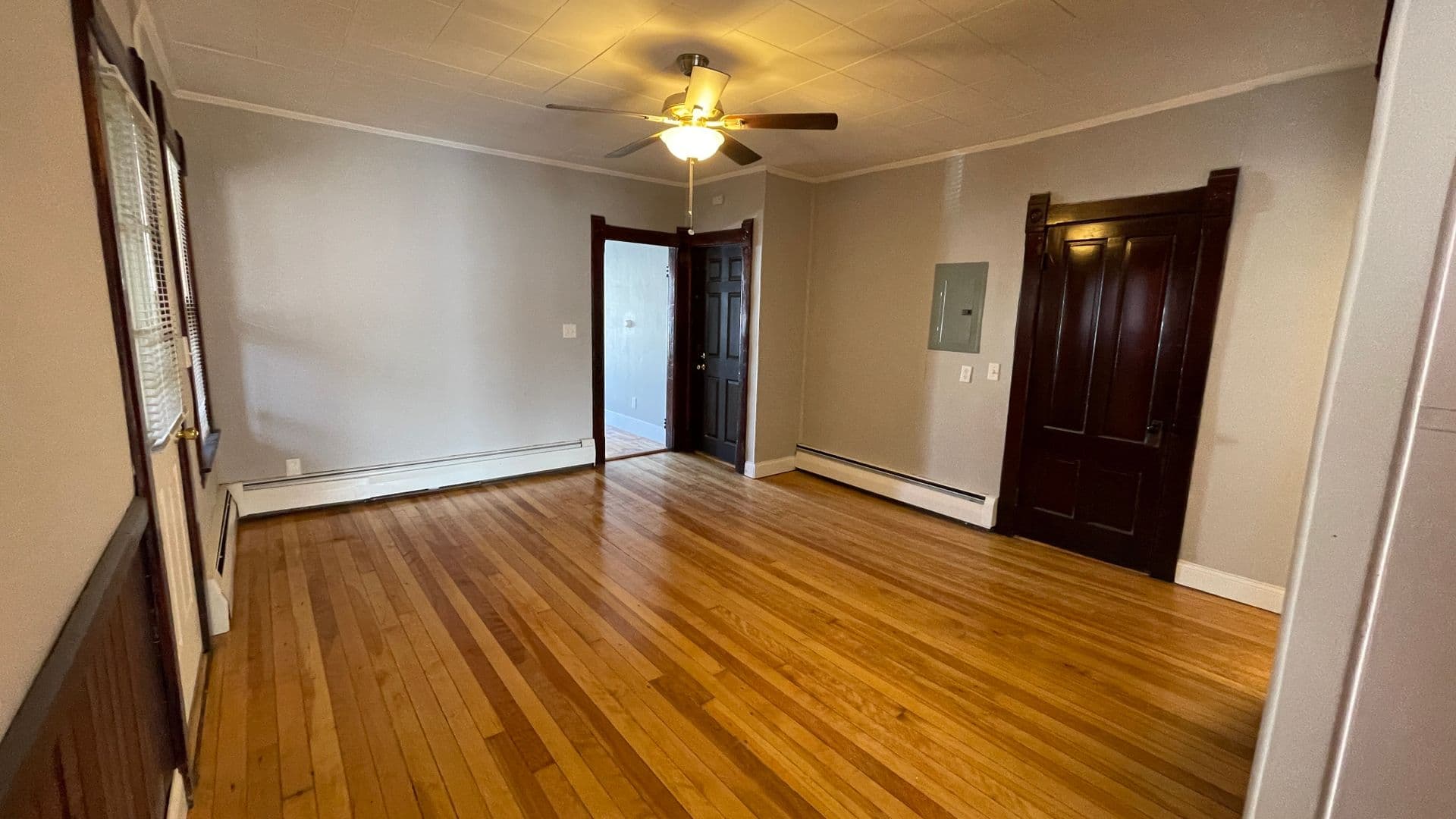 Gardner Apartment: 316 Parker Street
