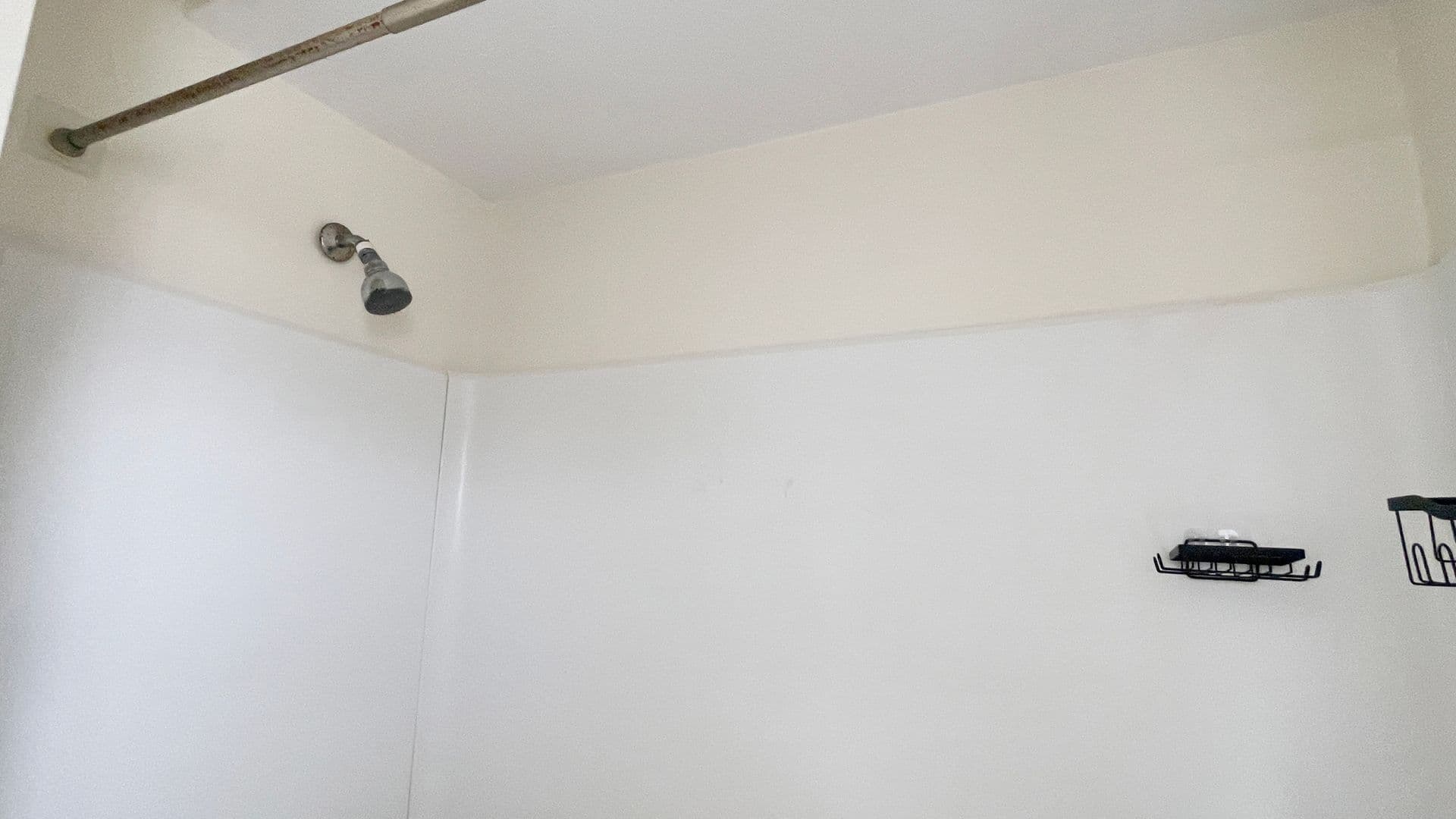 Gardner Apartment: 136 Central Street
