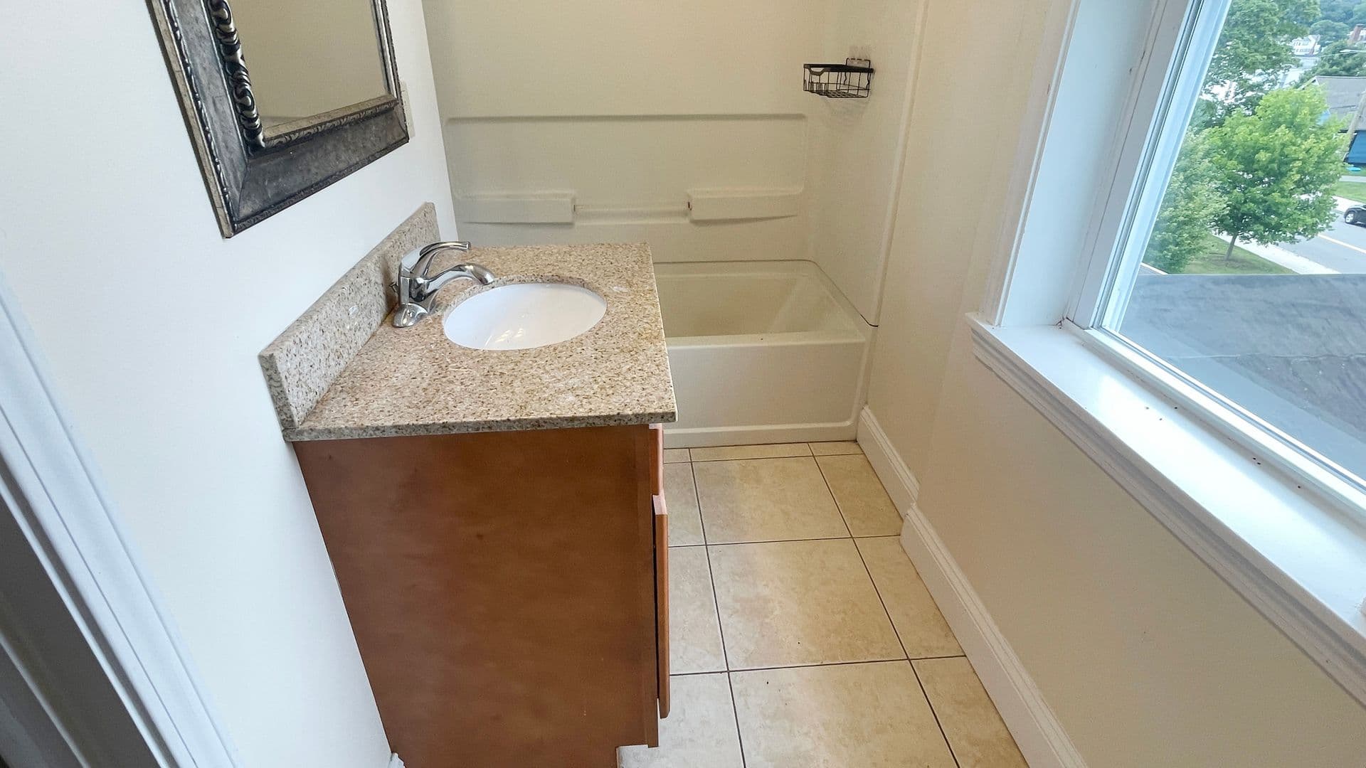 Gardner Apartment: 136 Central Street