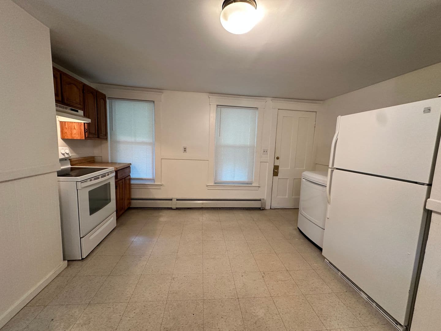 Leominster Apartment: 206 Exchange Street