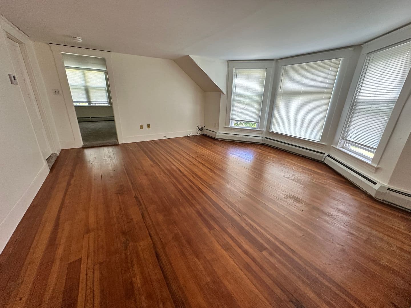 Leominster Apartment: 206 Exchange Street