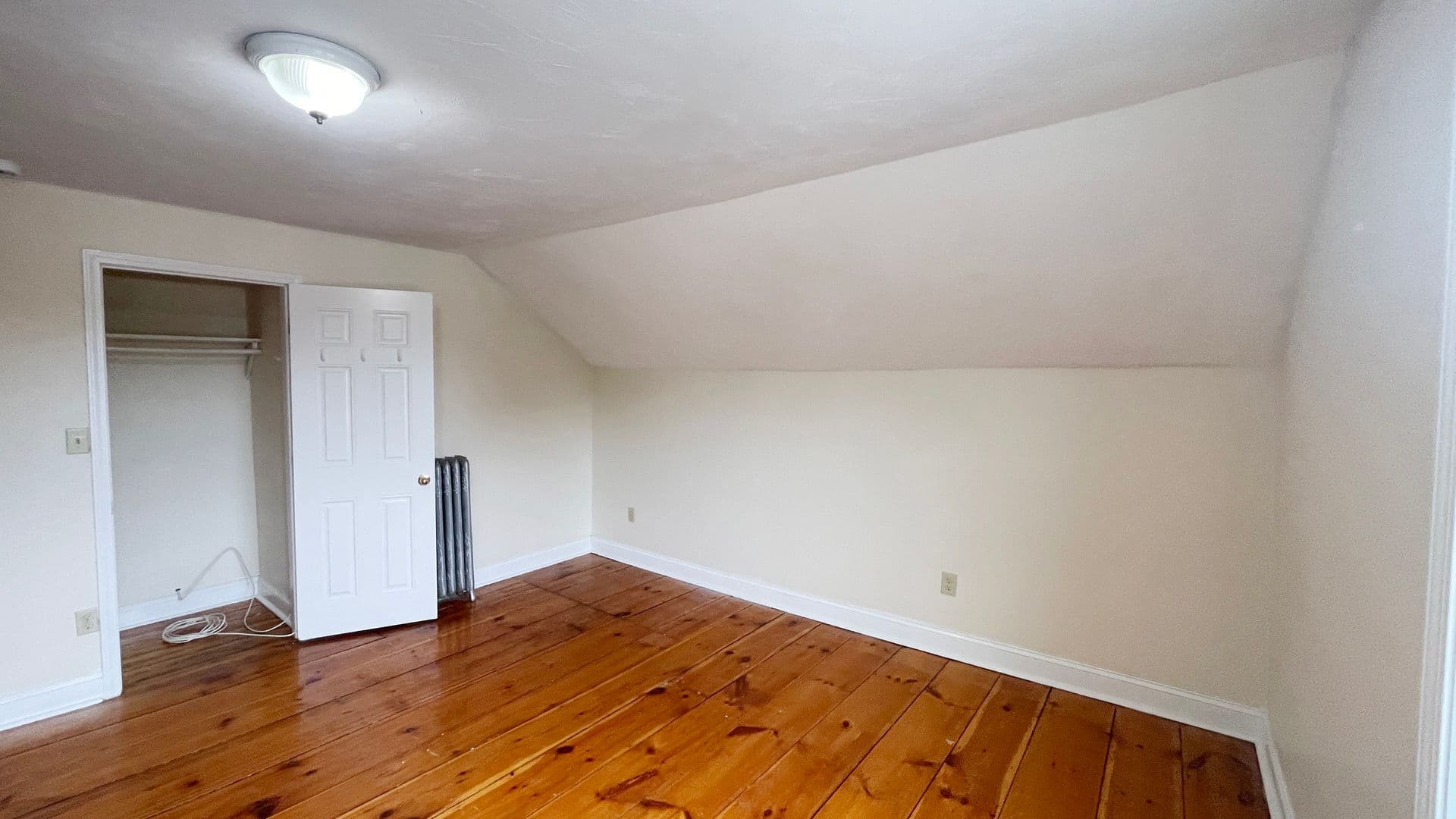 Gardner Apartment: 136 Central Street