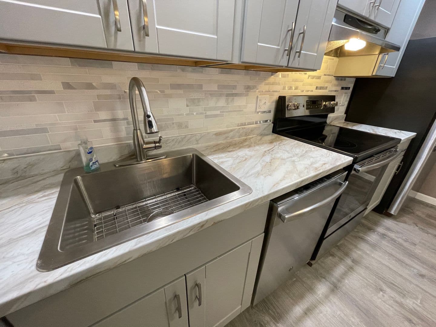 Gardner Apartment: 14 Marquette St