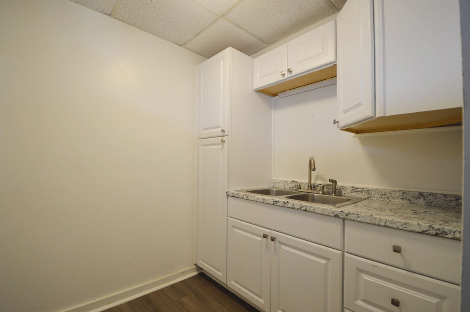 Gardner Apartment: 191 Main Street