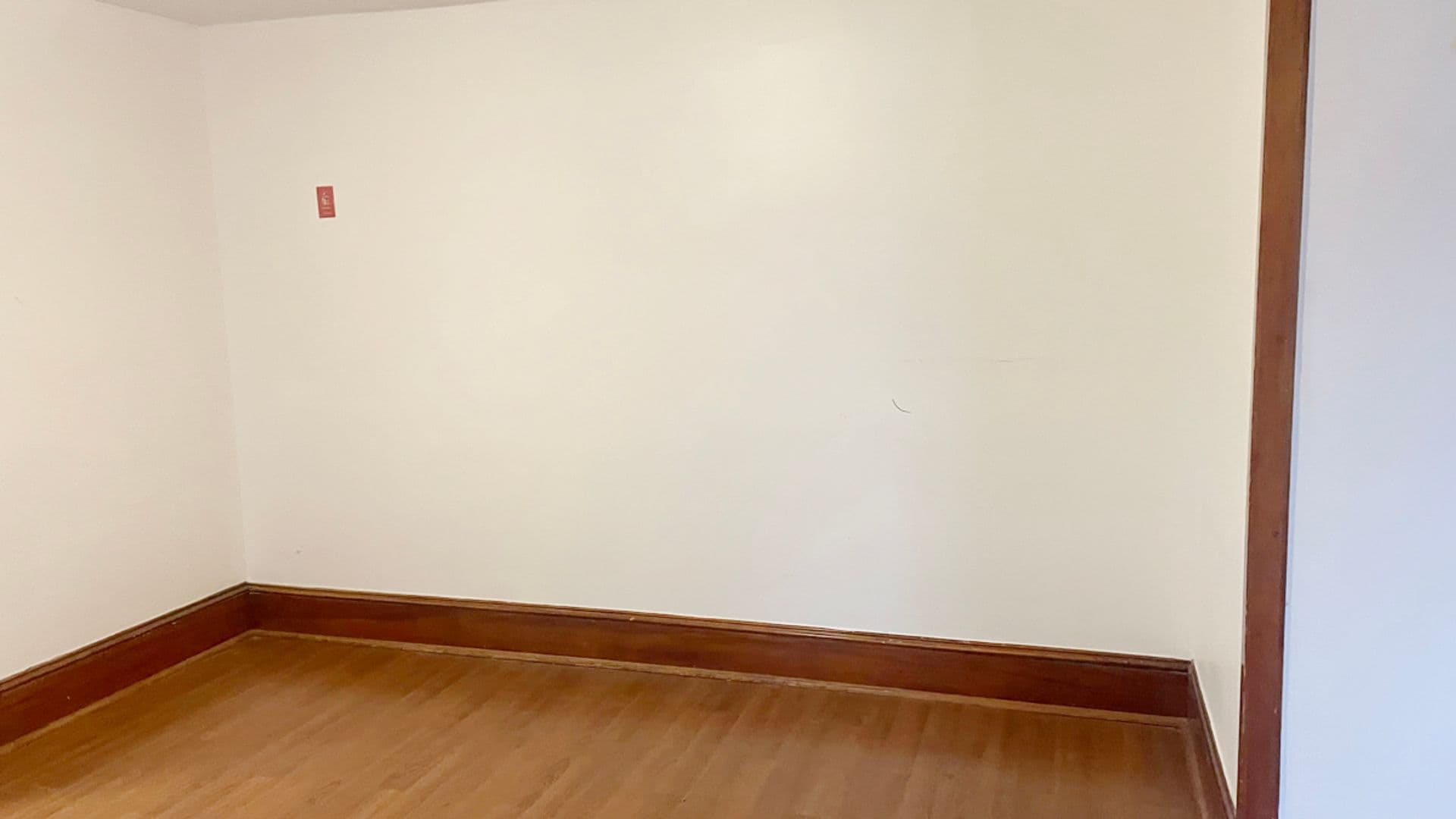 Athol Apartment: 73-75 Wallingford Ave