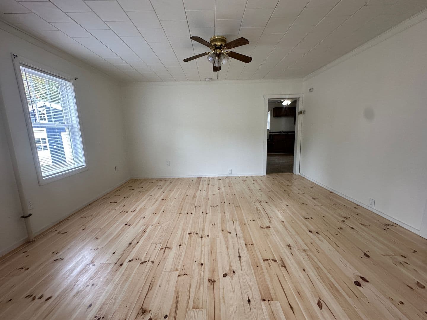 Ashburnham Apartment: 155 Center Street