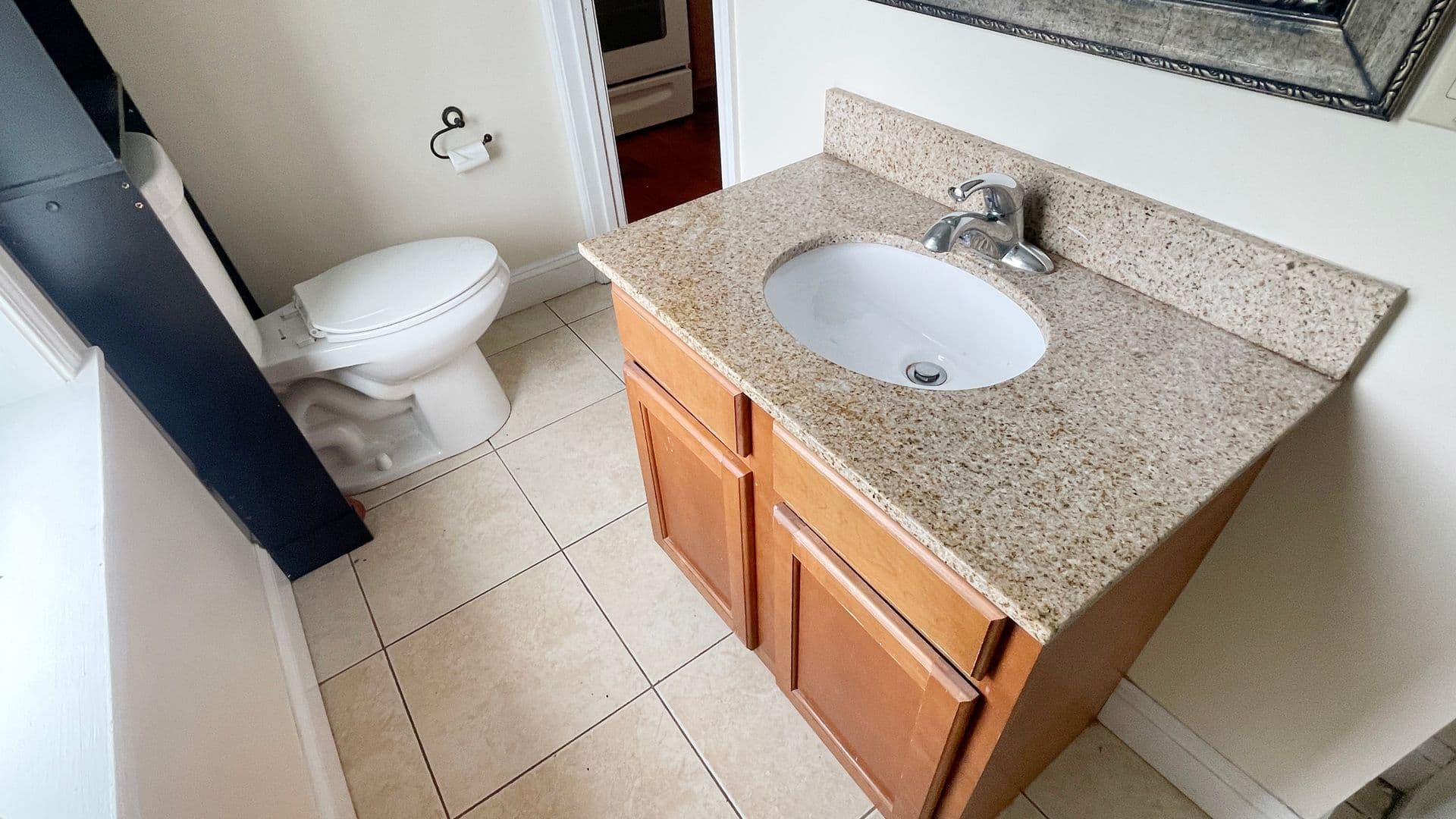 Gardner Apartment: 136 Central Street