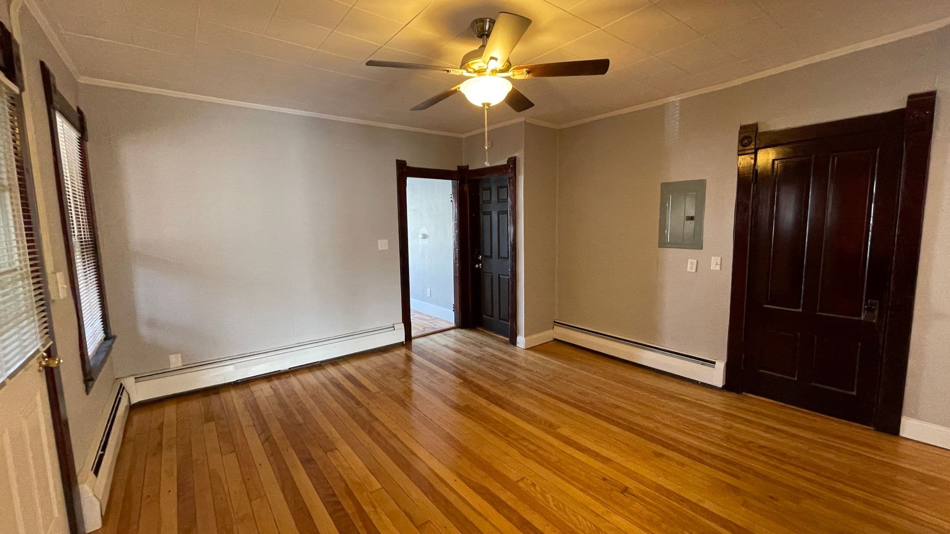 Gardner Apartment: 316 Parker Street
