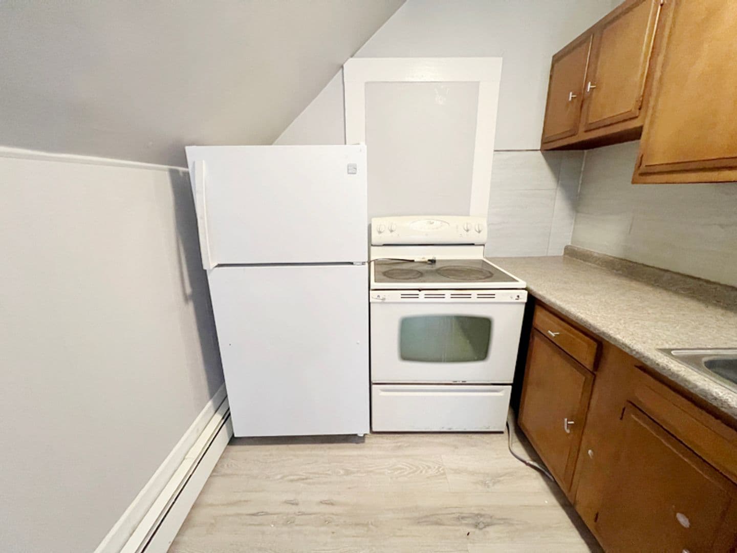 Gardner Apartment: 17 - 19 Walnut Street