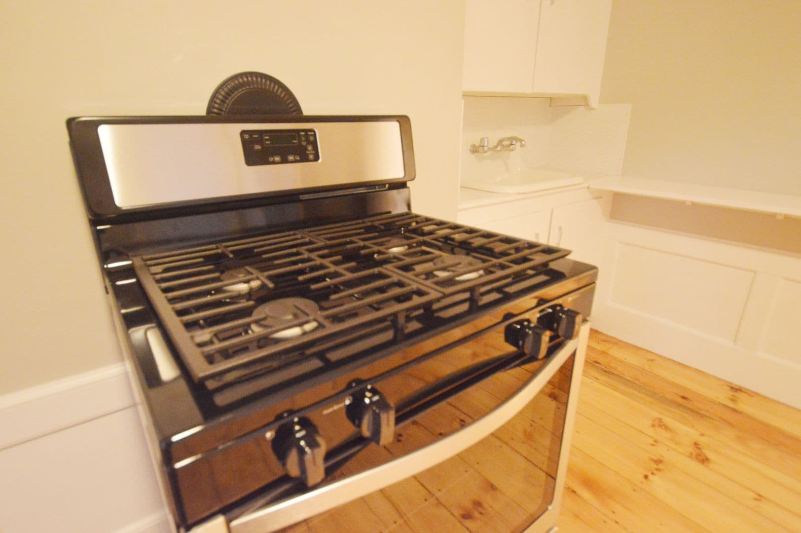 Fitchburg Apartment: 487-493 Fairmount Street