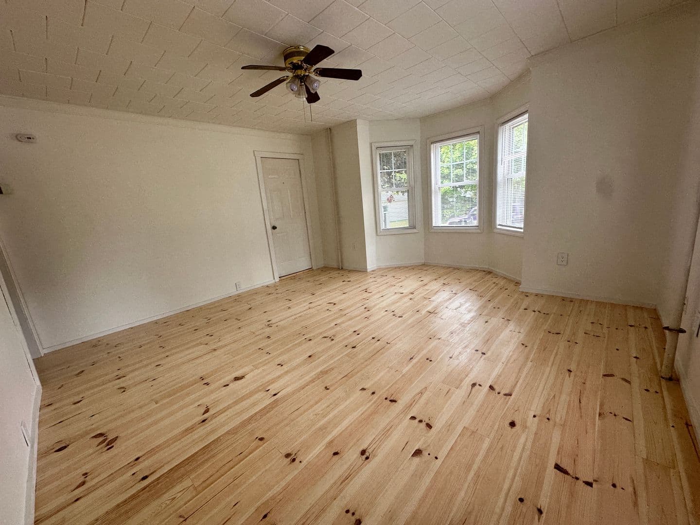 Ashburnham Apartment: 155 Center Street