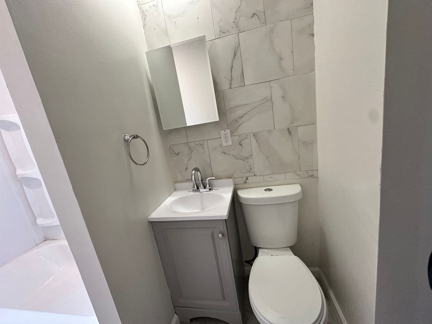 Fitchburg Apartment: 218-222 Laurel Street