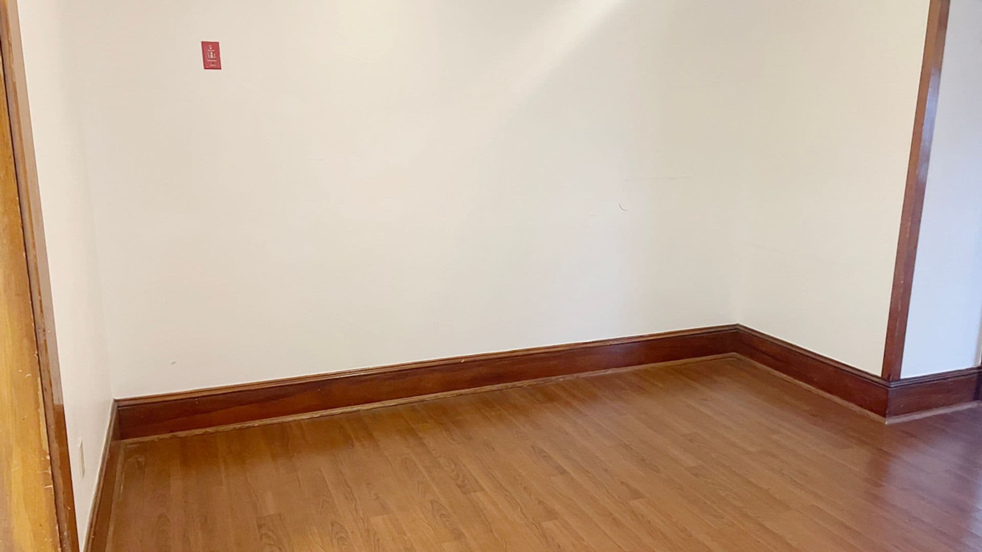 Athol Apartment: 73-75 Wallingford Ave