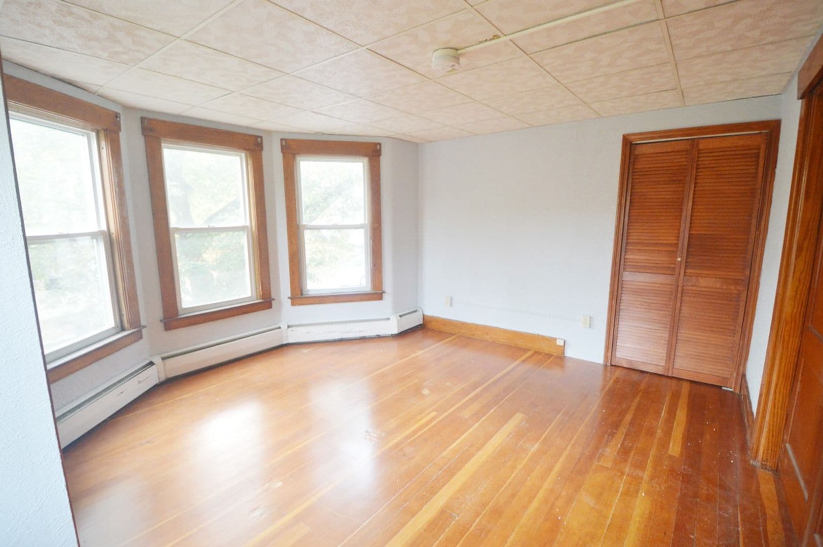 Fitchburg Apartment: 38 Cascade Street