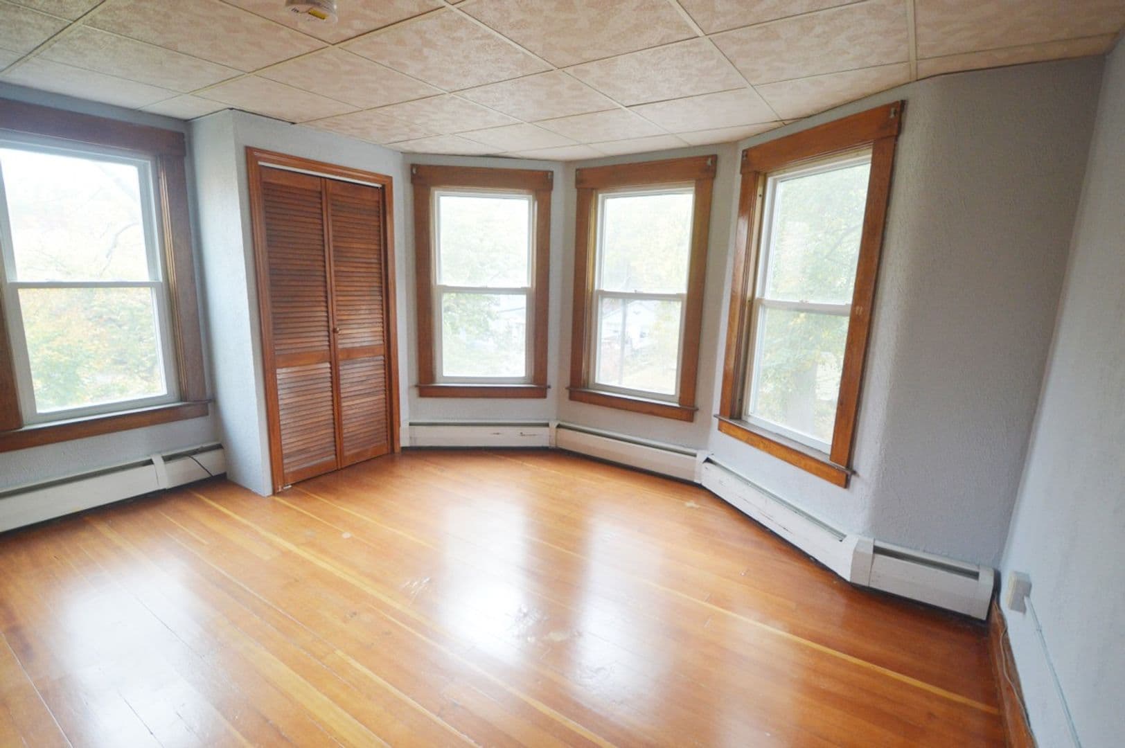 Fitchburg Apartment: 38 Cascade Street