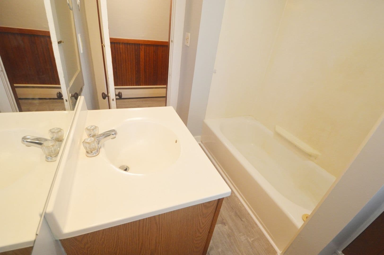 Fitchburg Apartment: 38 Cascade Street