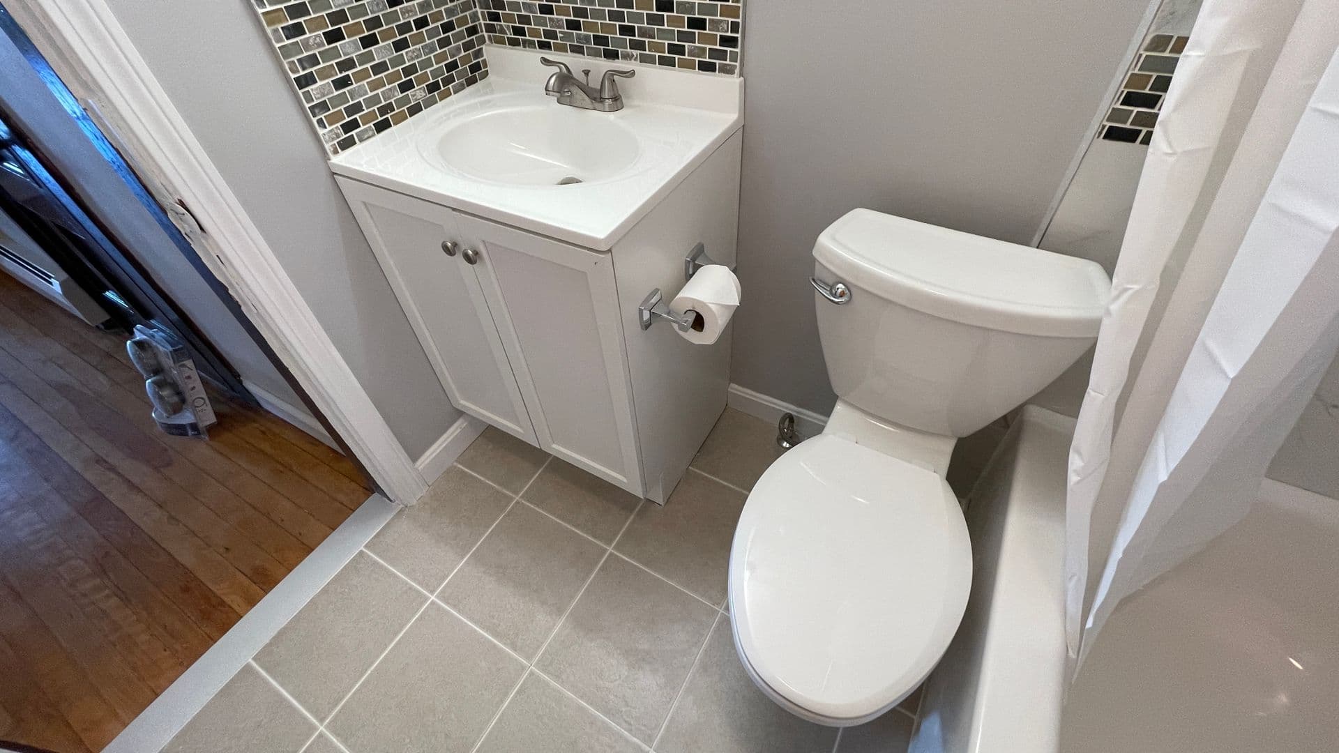 Gardner Apartment: 316 Parker Street