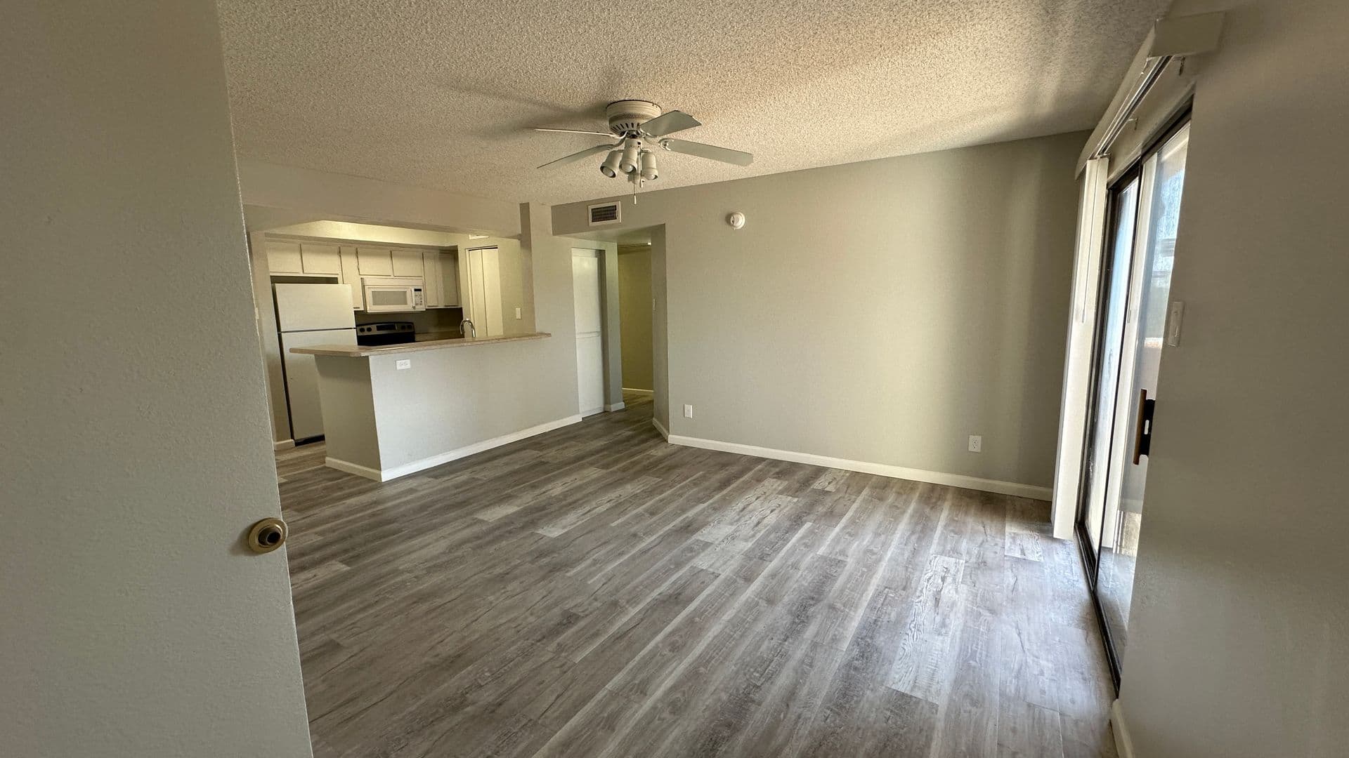 Tempe Apartment: 610 E Gilbert Dr.