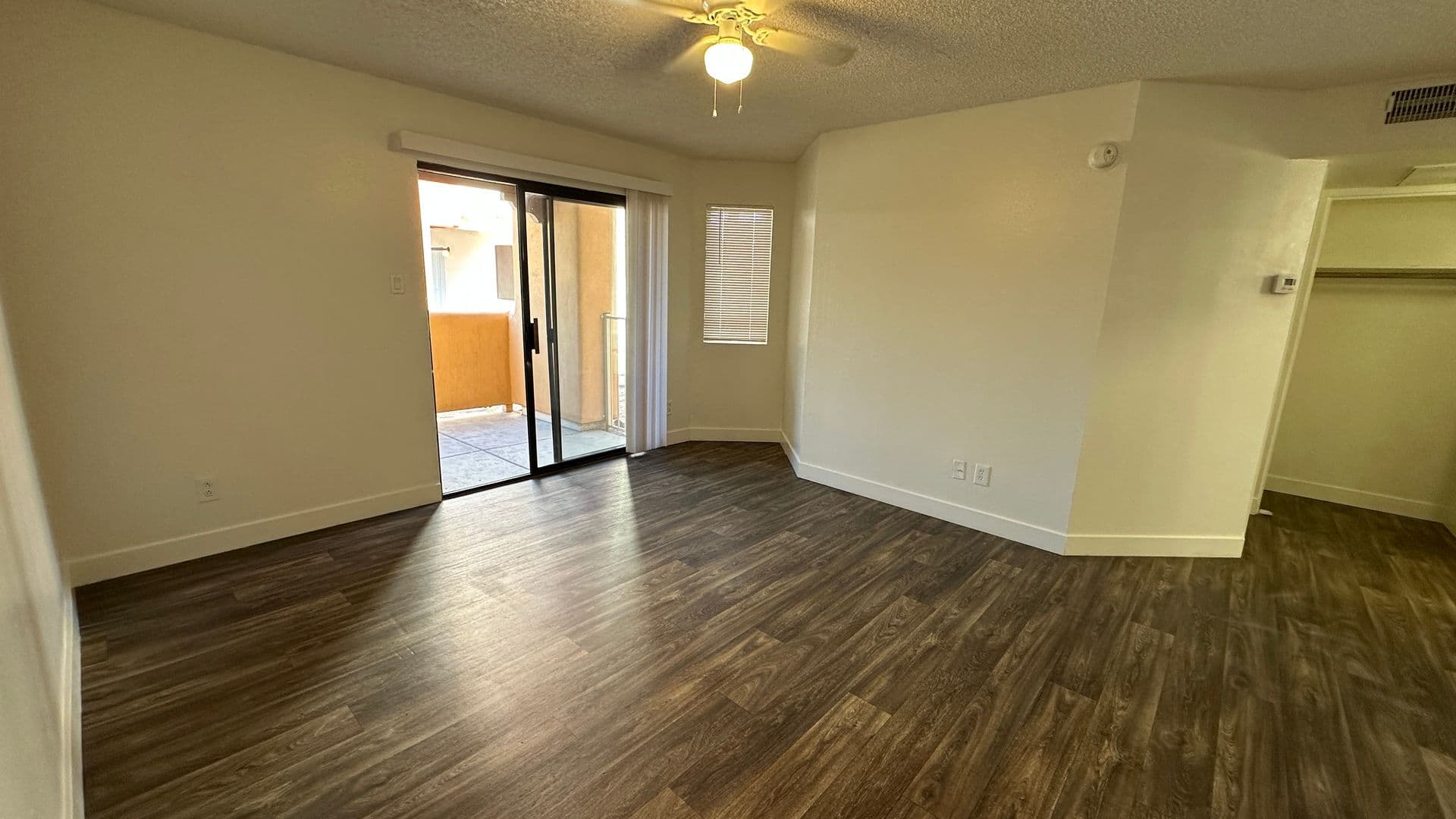 Tempe Apartment: 610 E Gilbert Dr.