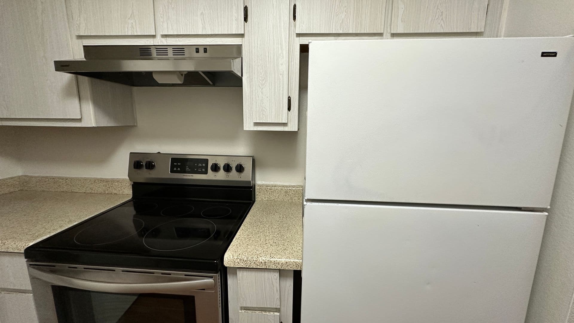 Tempe Apartment: 610 E Gilbert Dr.