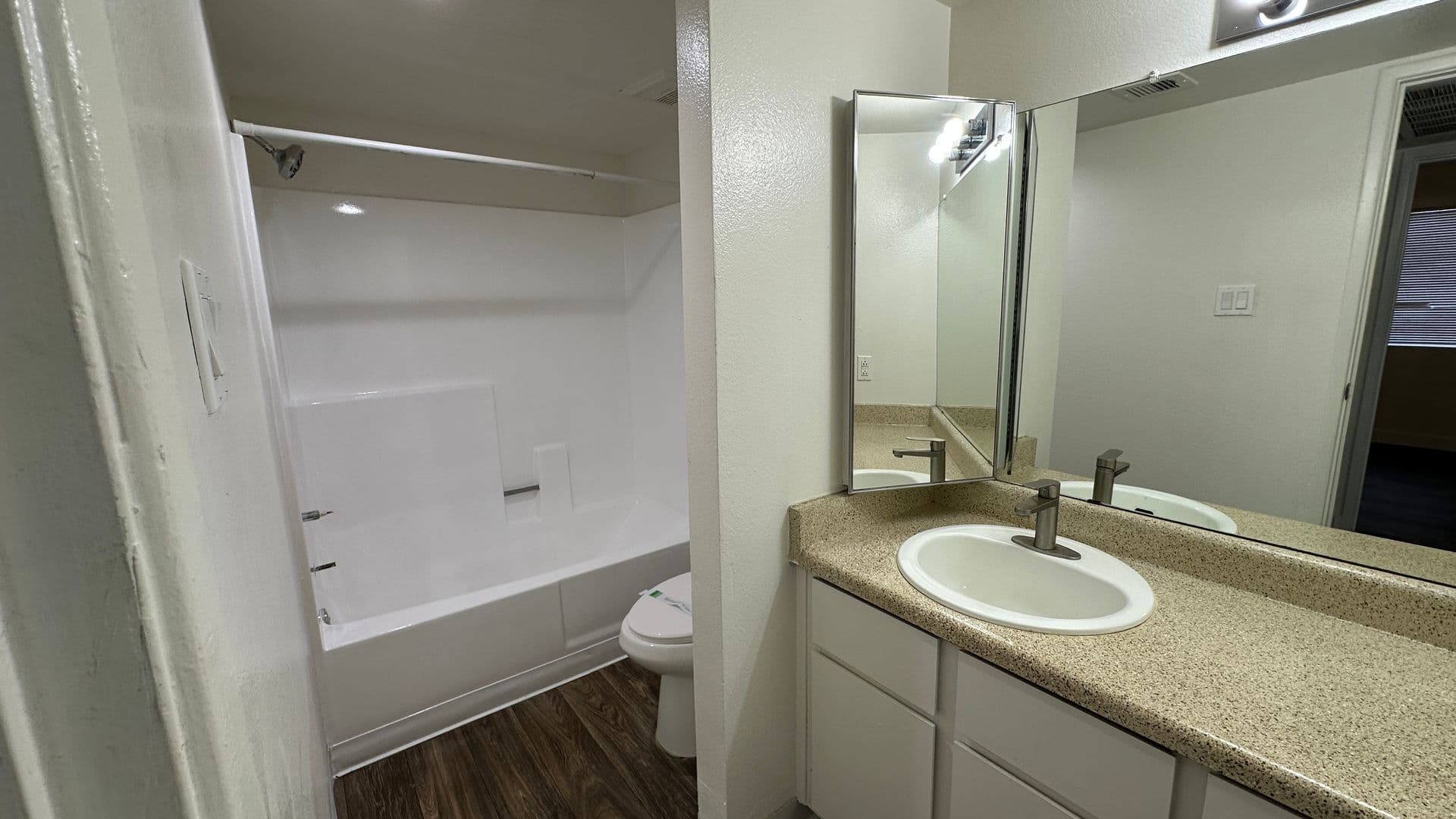 Tempe Apartment: 610 E Gilbert Dr.