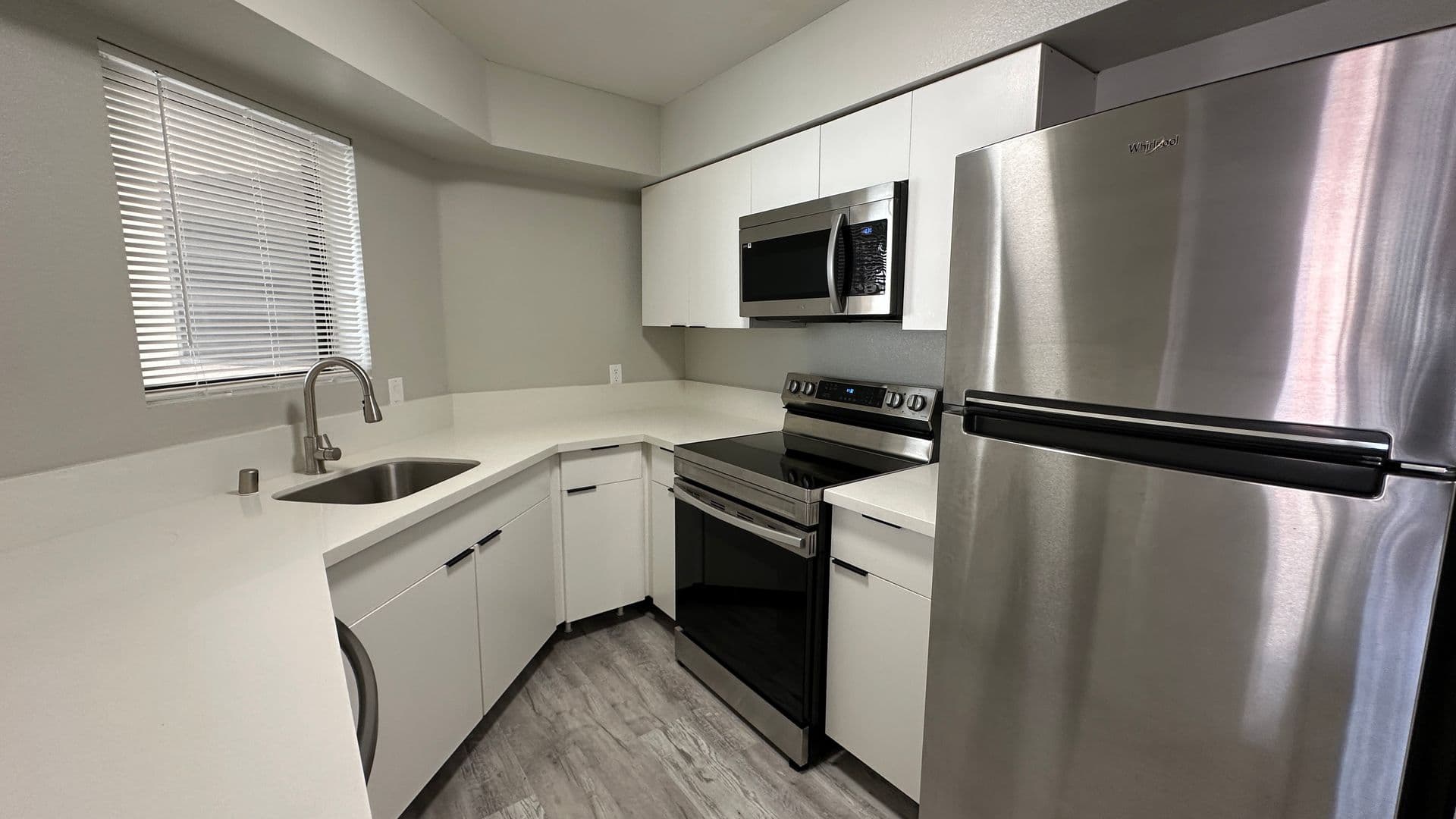 Tempe Apartment: 610 E Gilbert Dr.