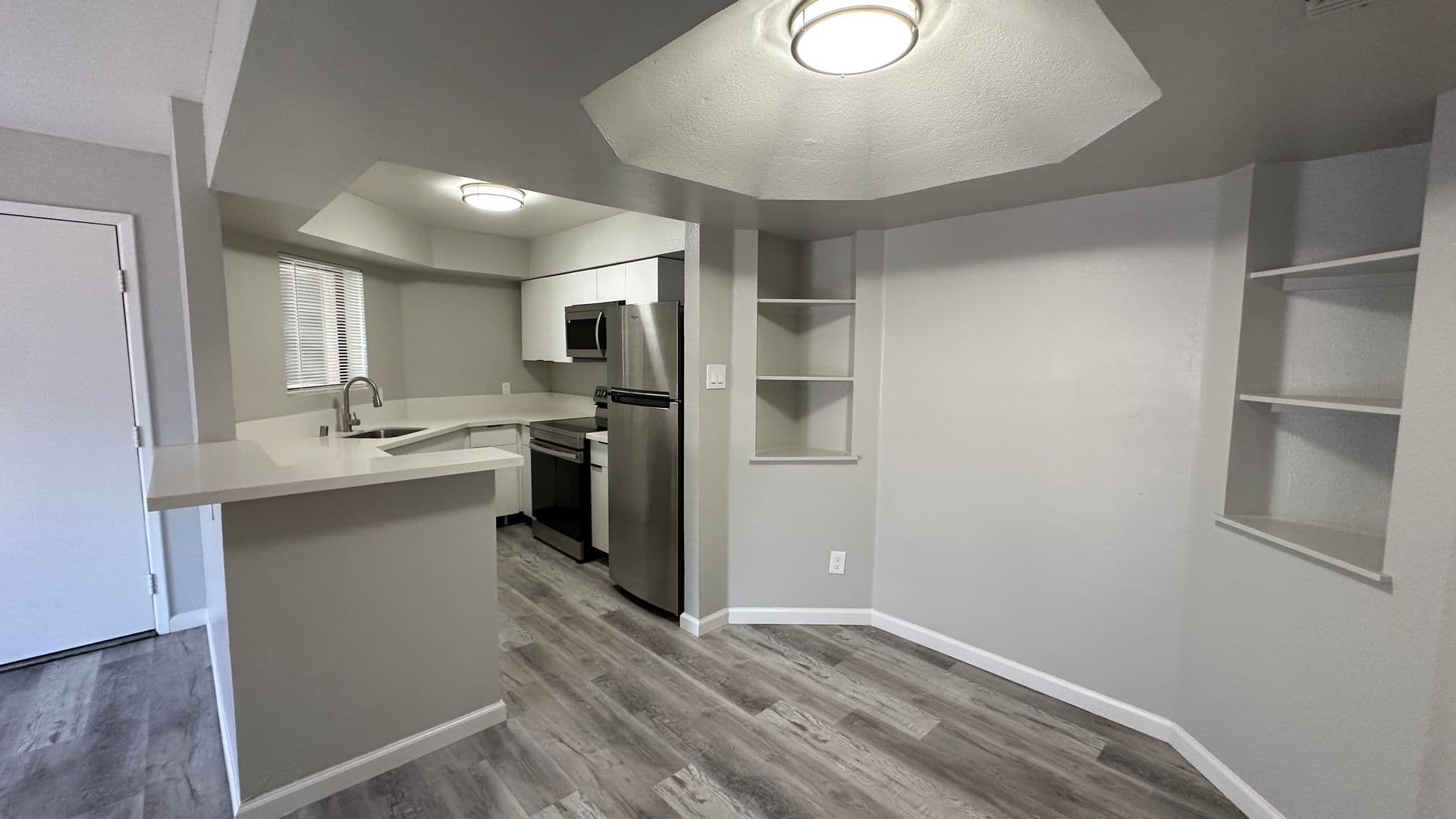 Tempe Apartment: 610 E Gilbert Dr.