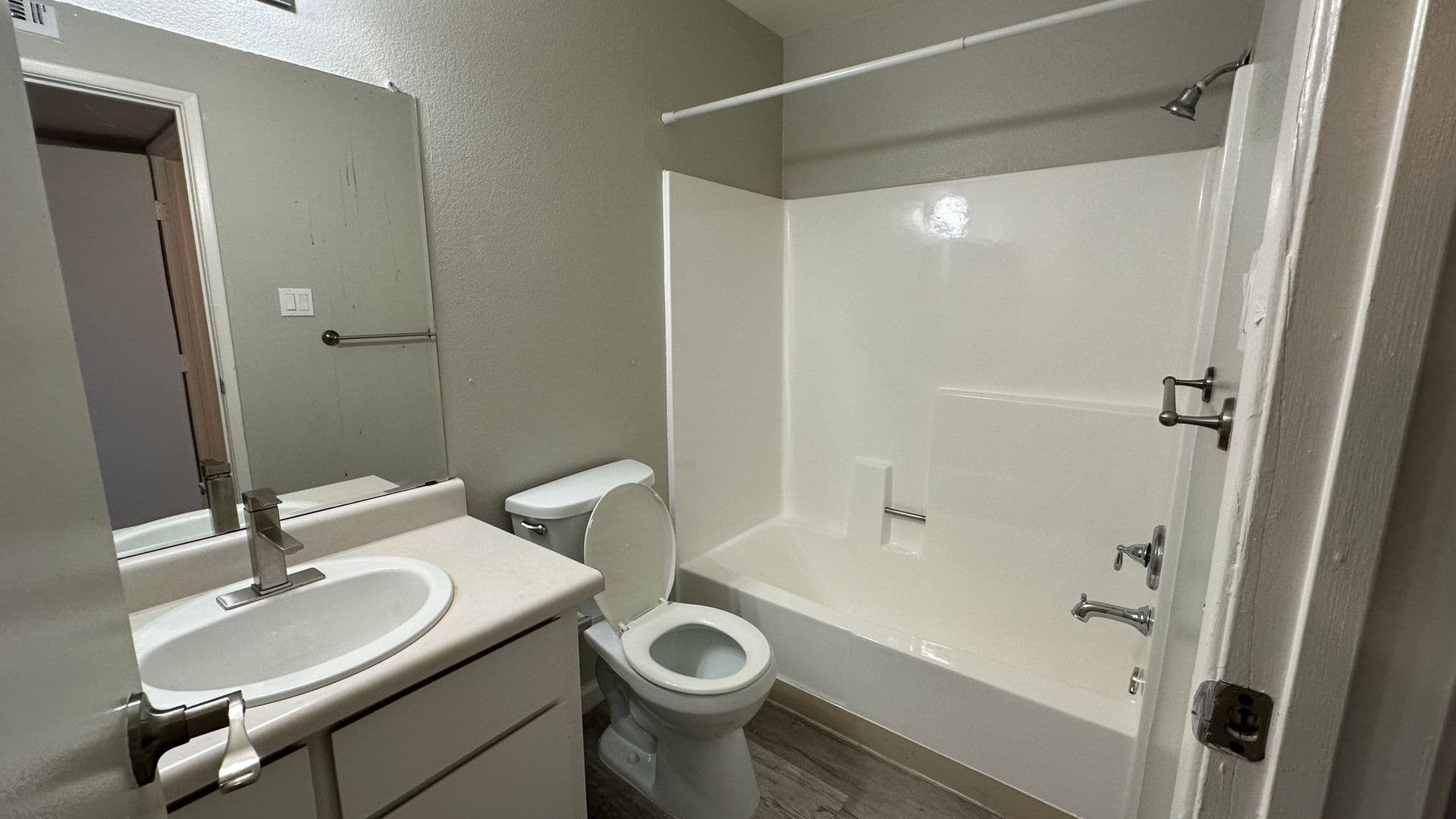 Tempe Apartment: 610 E Gilbert Dr.