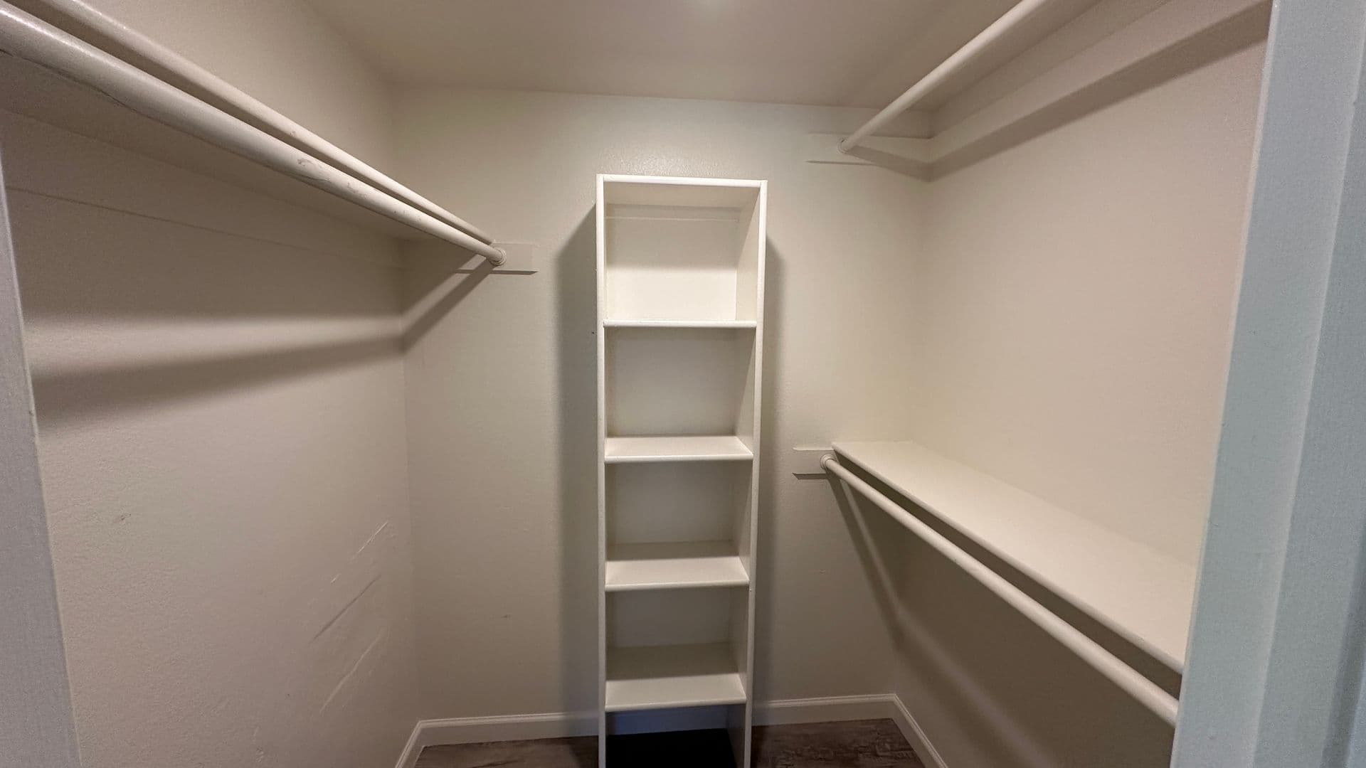 Tempe Apartment: 610 E Gilbert Dr.