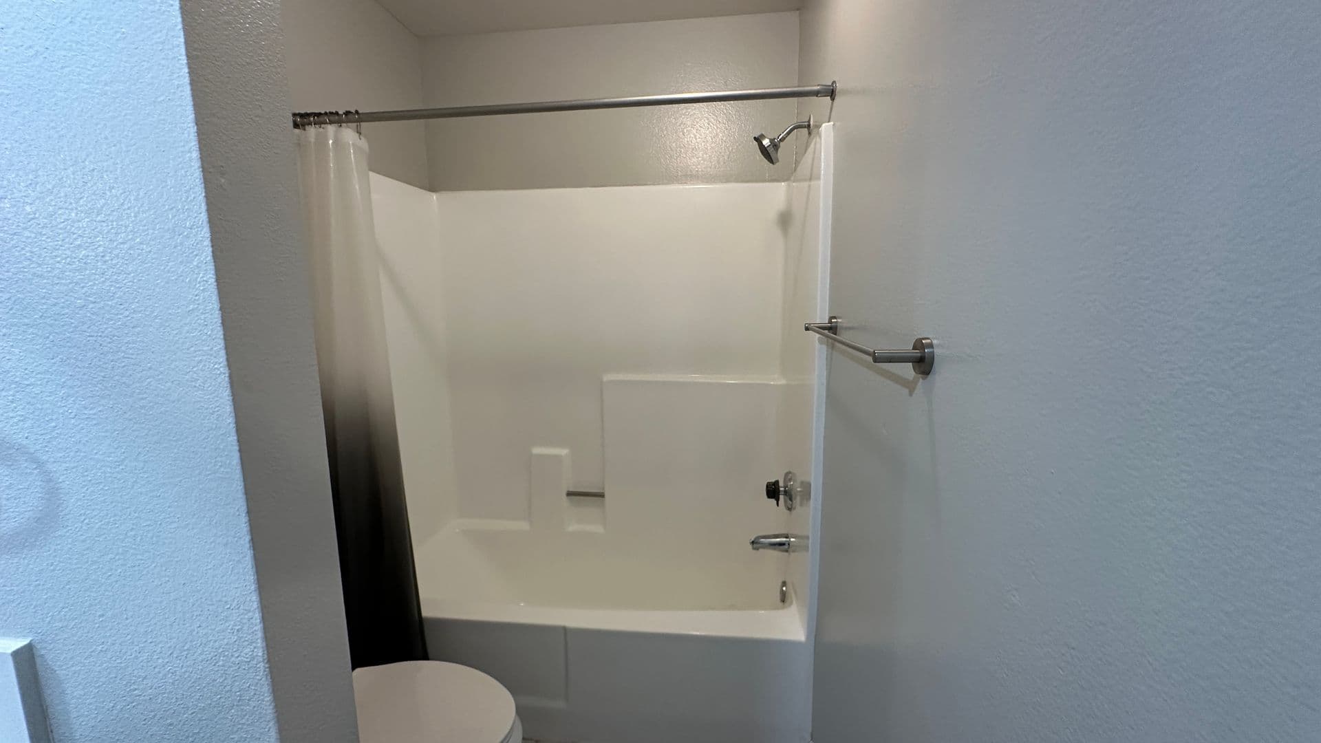 Tempe Apartment: 610 E Gilbert Dr.