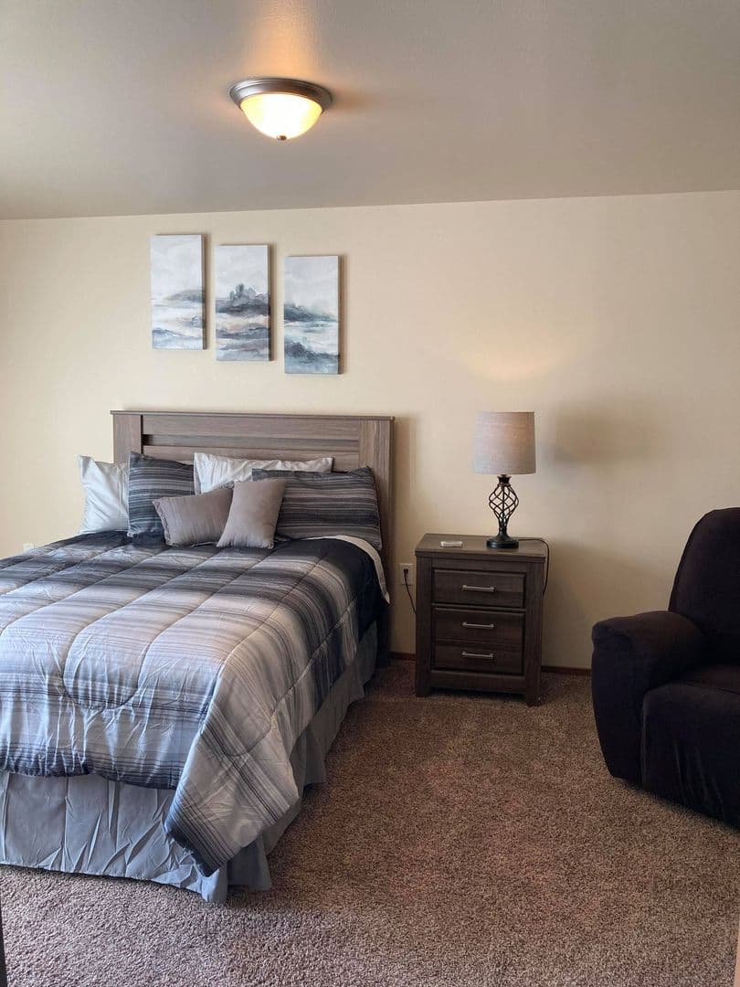 Bismarck Apartment: 100 Santa Fe