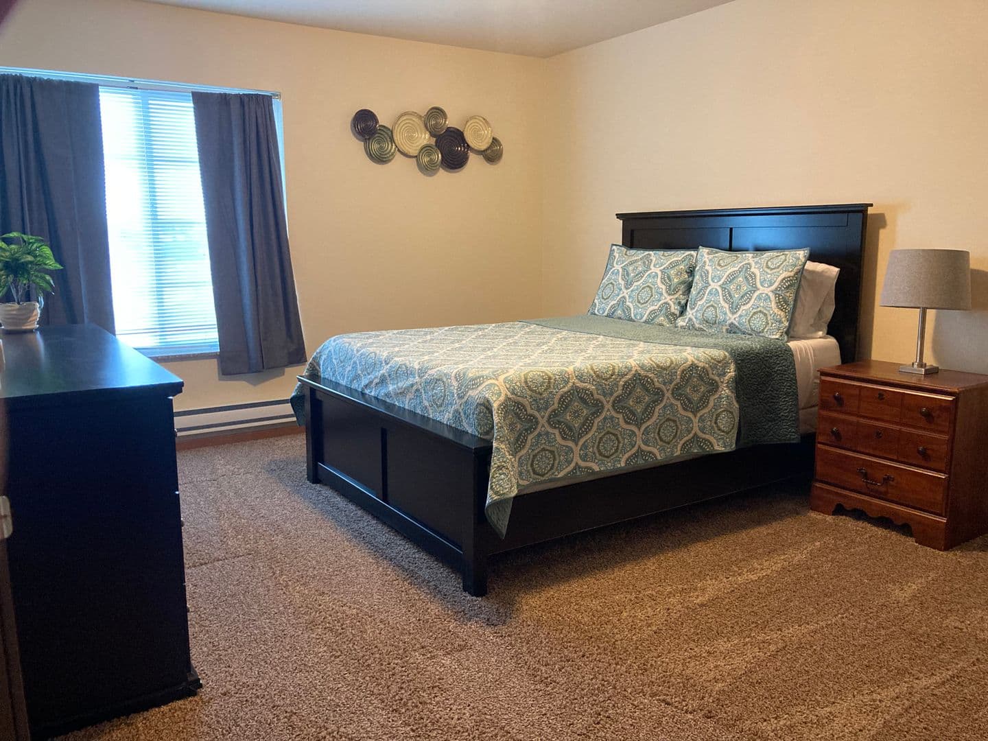 Bismarck Apartment: 100 Santa Fe