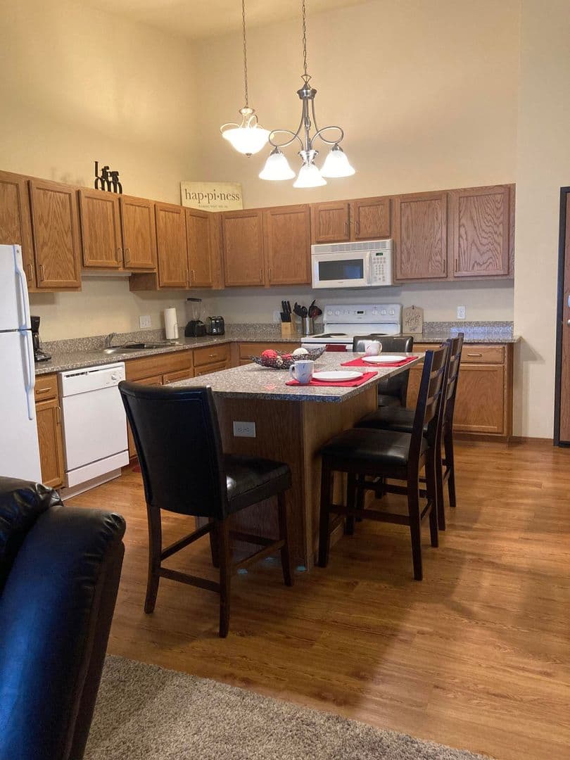Bismarck Apartment: 100 Santa Fe