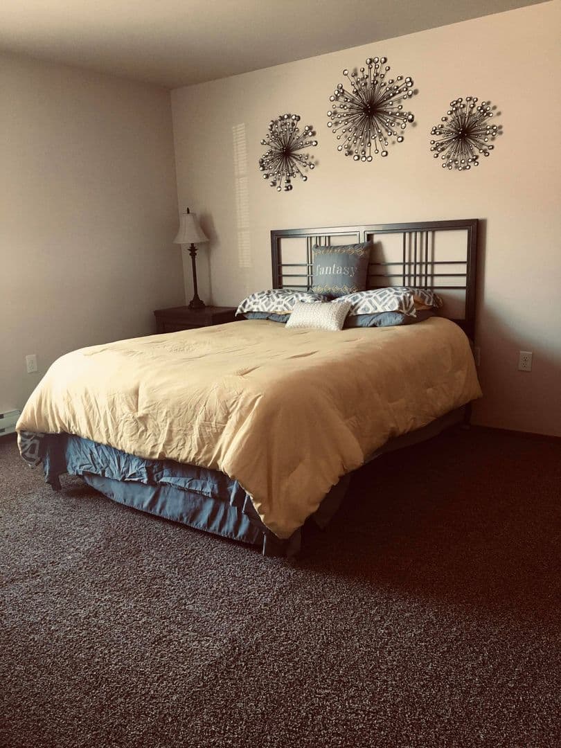 Bismarck Apartment: 100 Santa Fe