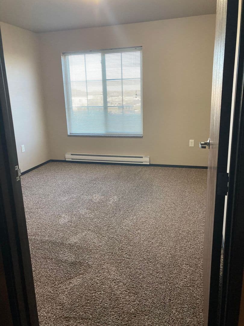 Bismarck Apartment: 100 Santa Fe