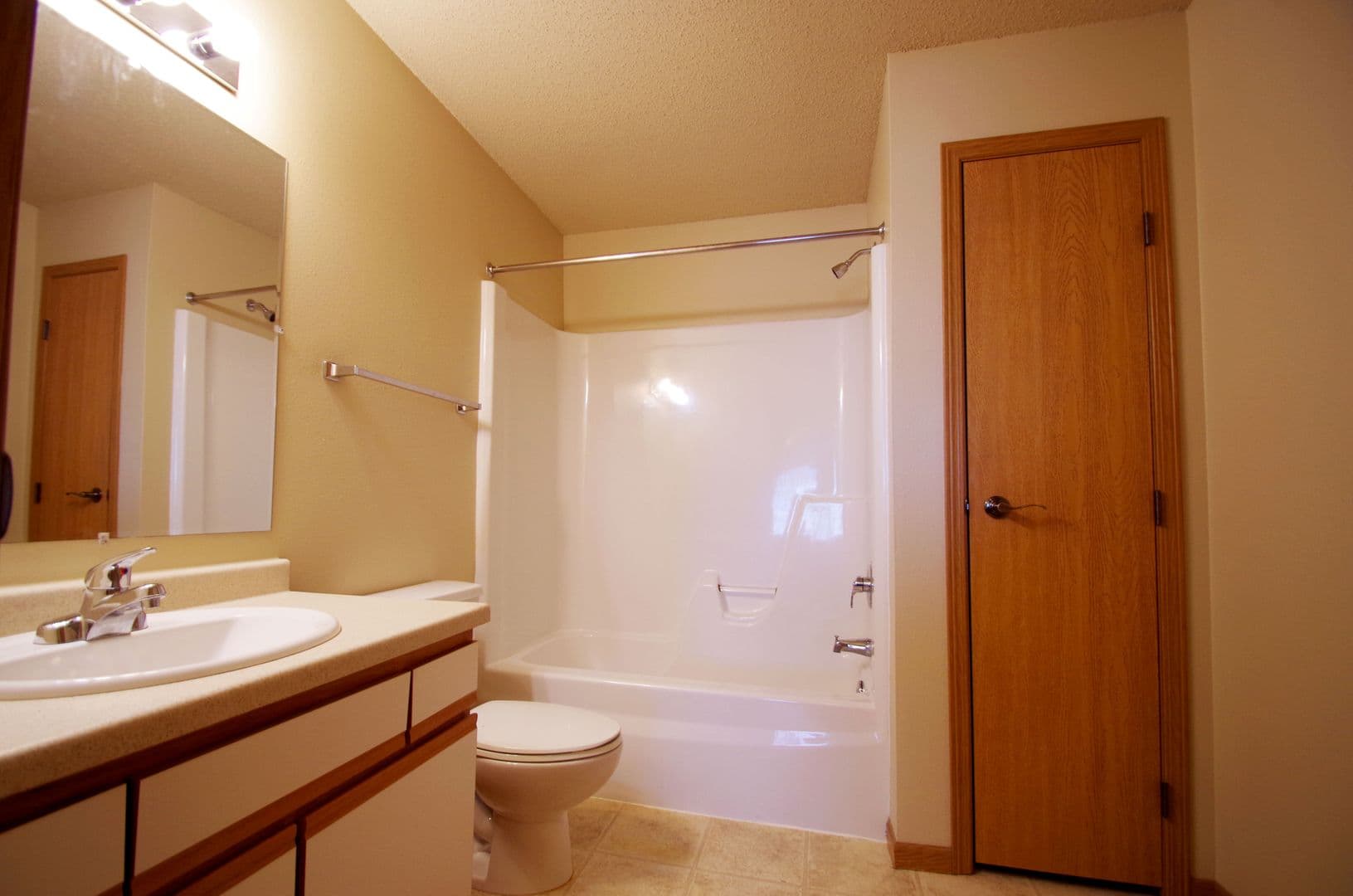 Bismarck Apartment: 2112-2113 Grimsrud Drive