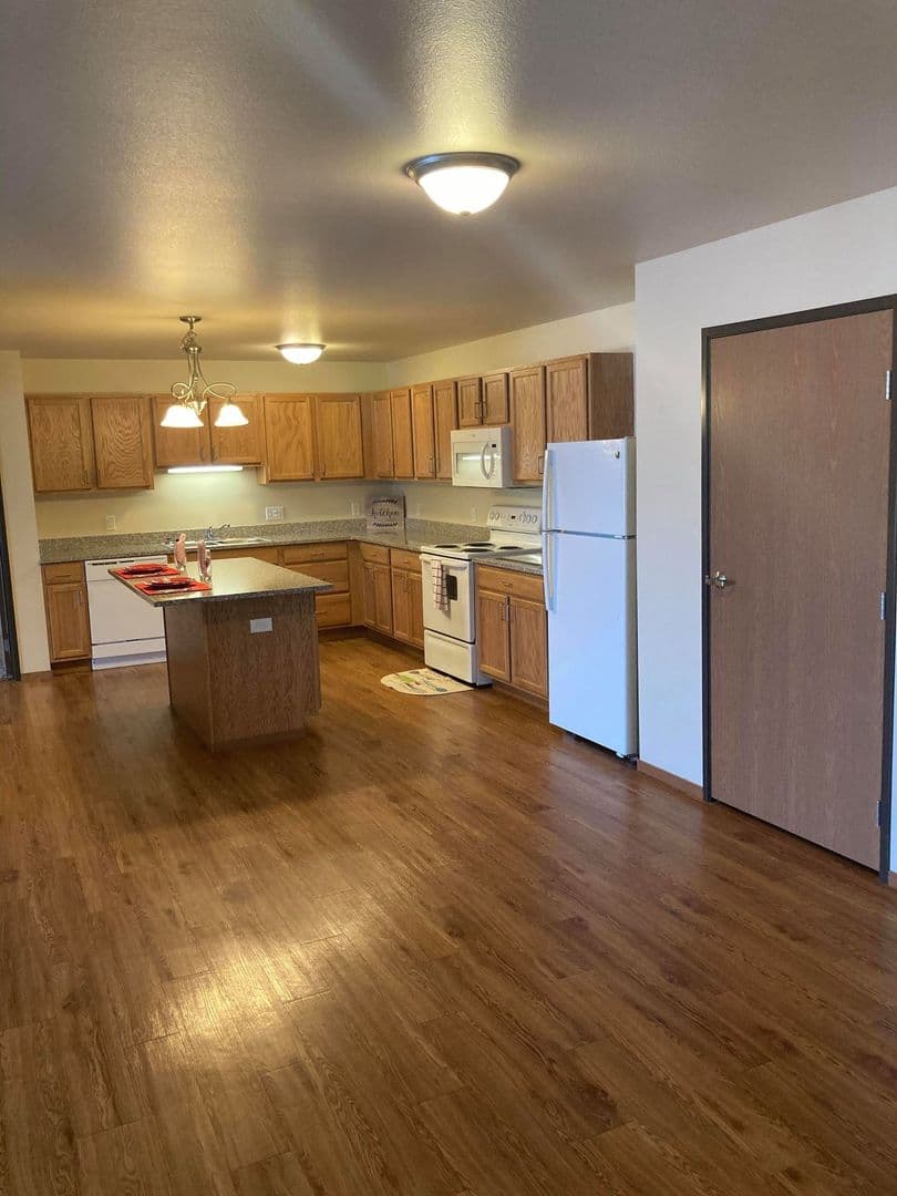 Bismarck Apartment: 100 Santa Fe