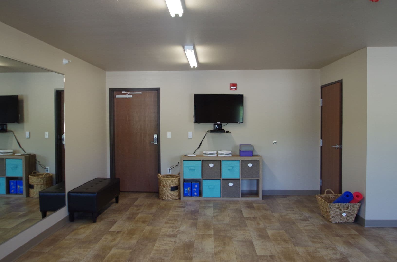Bismarck Apartment: 100 Santa Fe