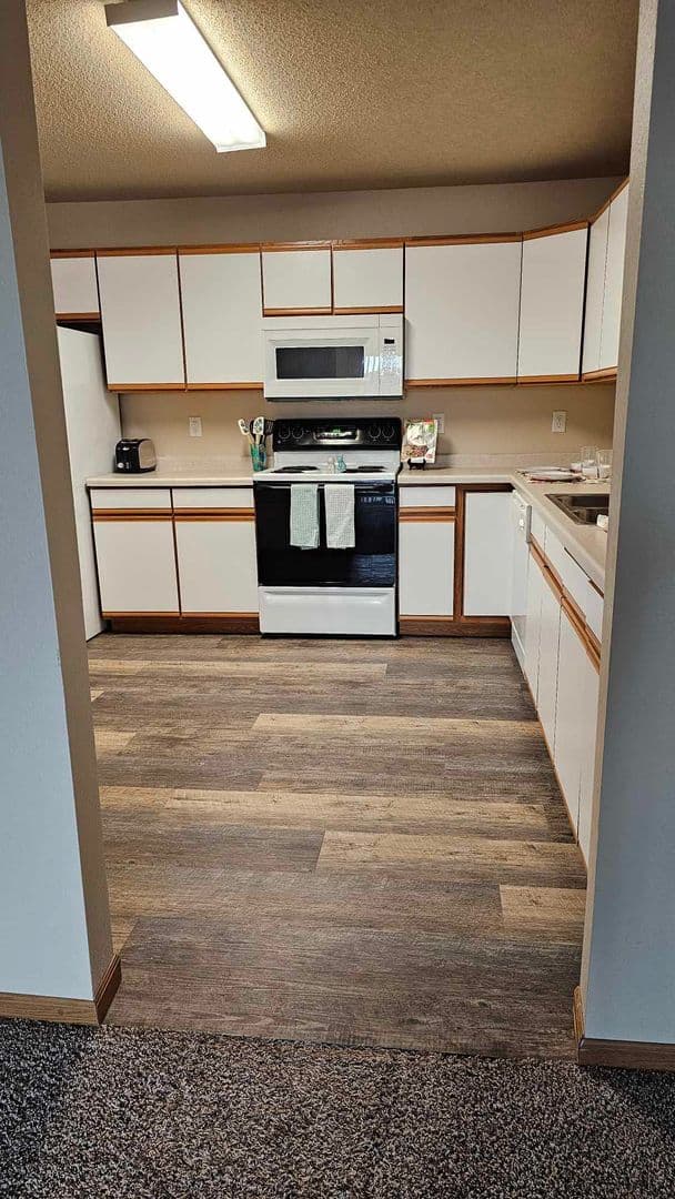 Bismarck Apartment: 2112-2113 Grimsrud Drive