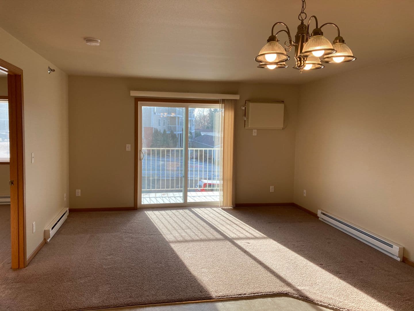 Bismarck Apartment: 940 West Turnpike Ave