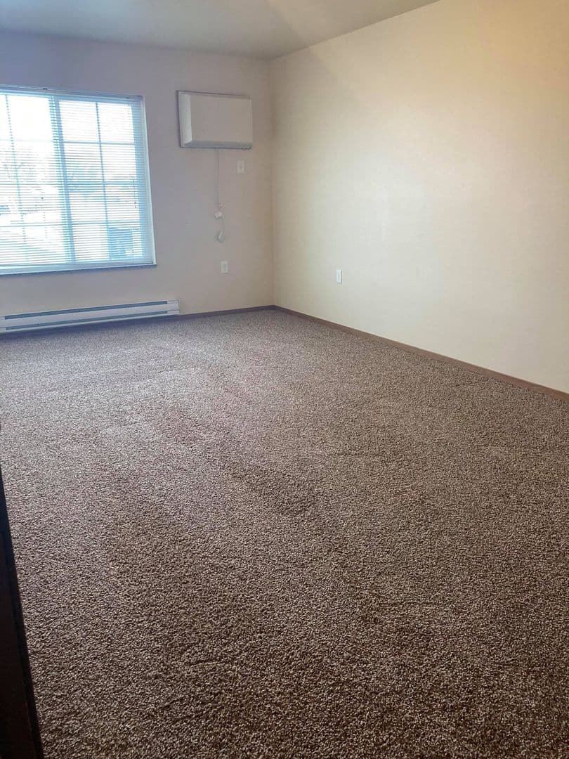 Bismarck Apartment: 100 Santa Fe