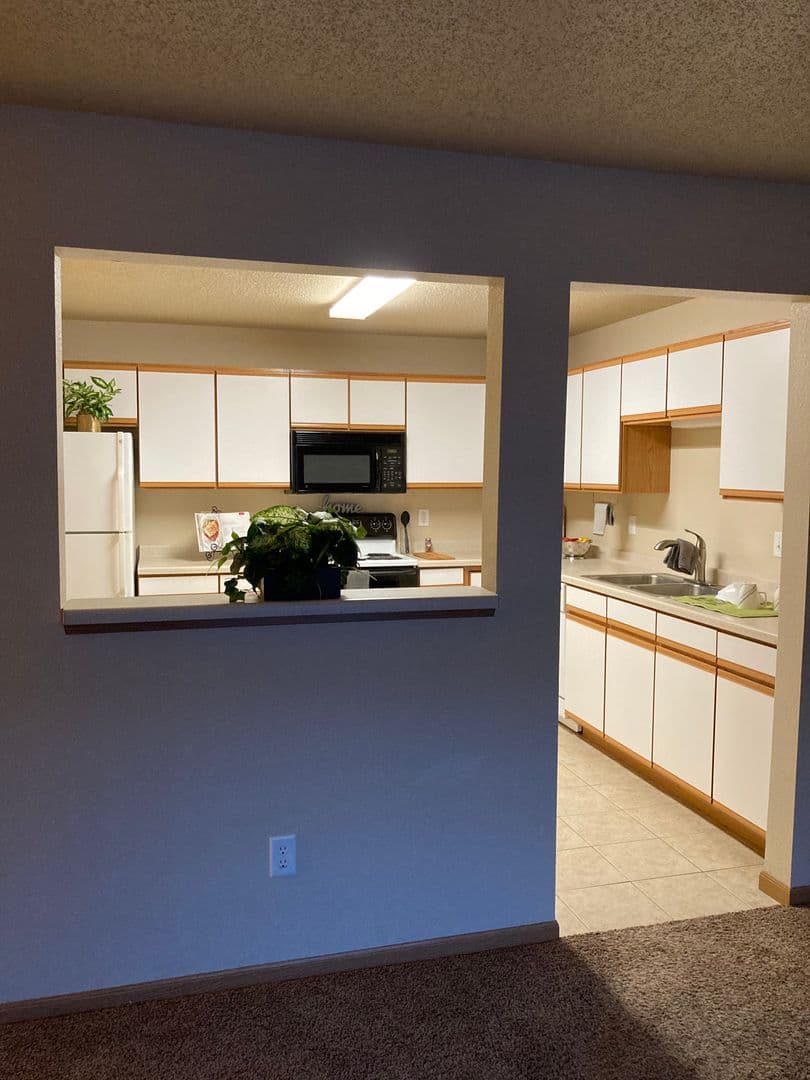 Bismarck Apartment: 2112-2113 Grimsrud Drive
