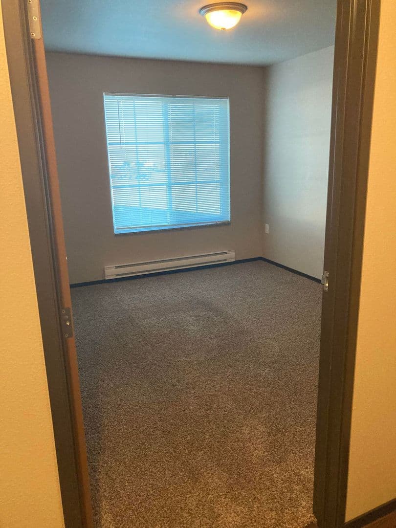 Bismarck Apartment: 100 Santa Fe
