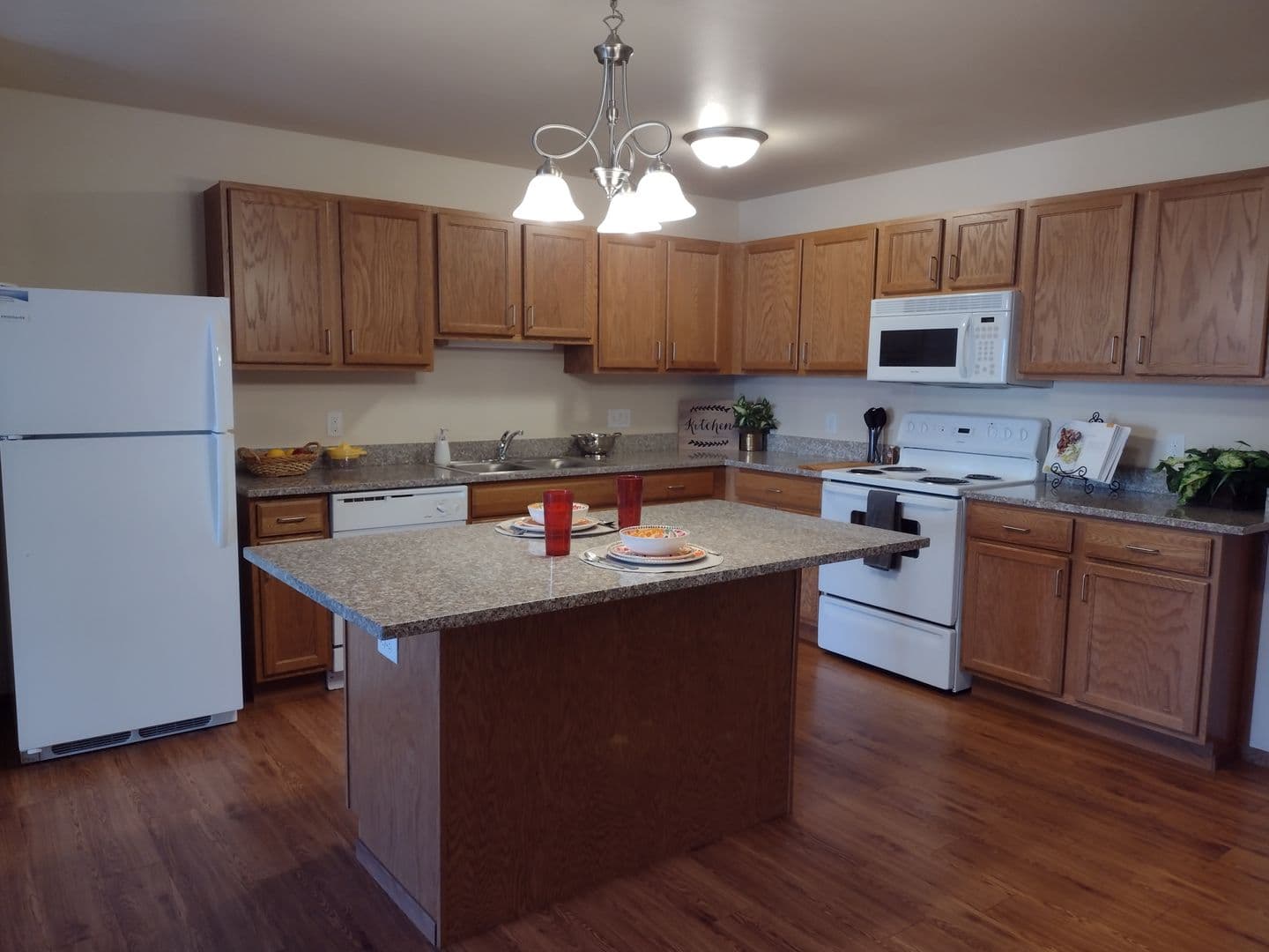 Bismarck Apartment: 100 Santa Fe
